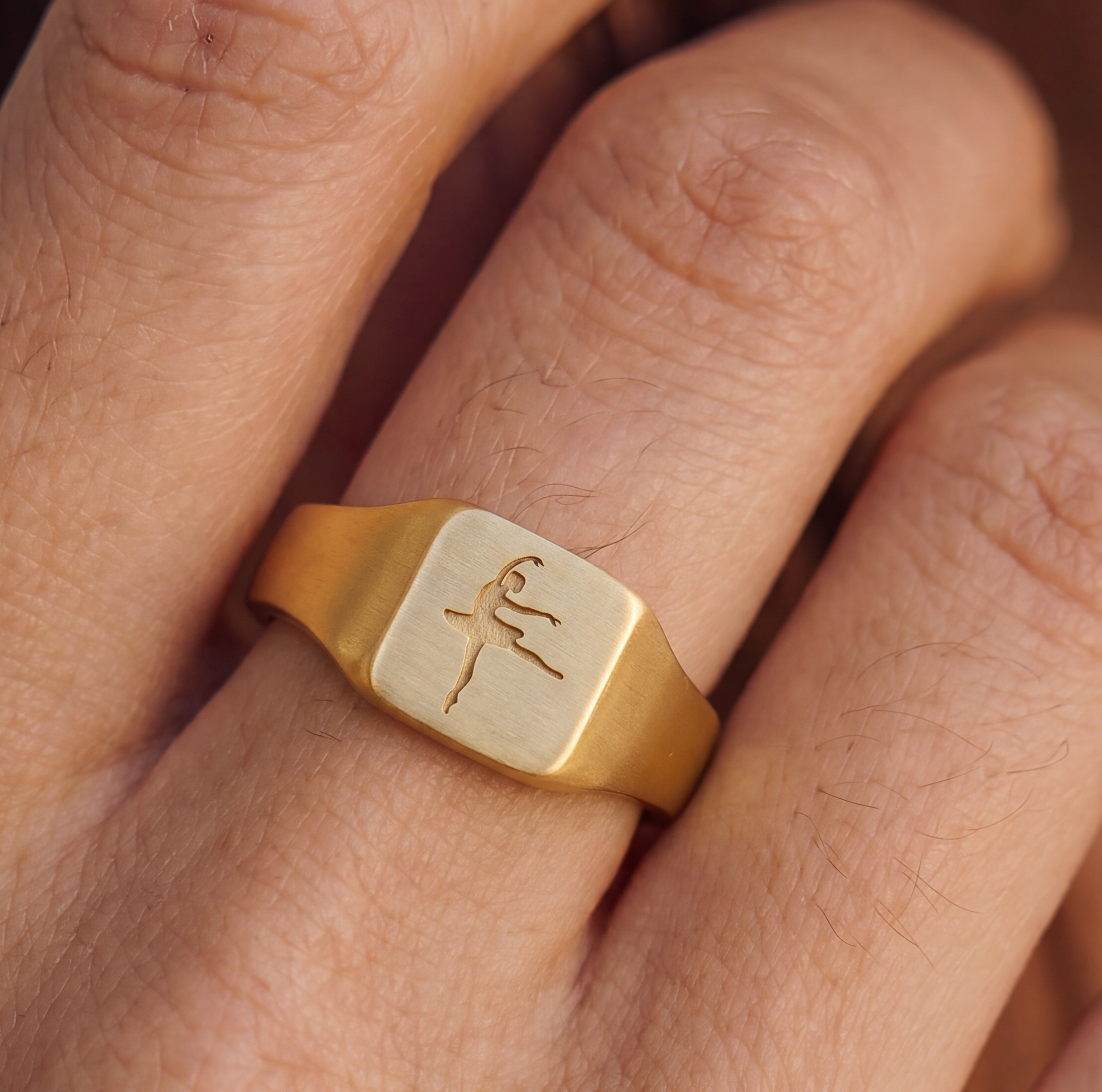 Ballerina Signet Ring