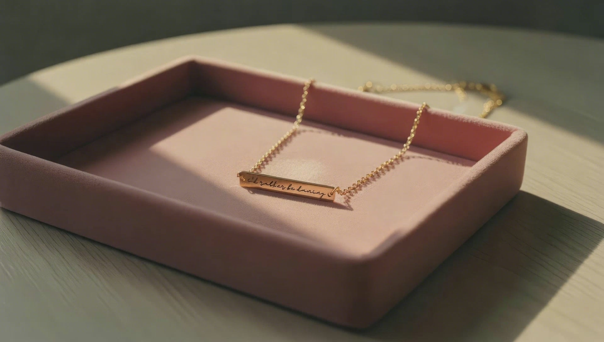 Guiding Lines Horizontal Bar Necklace